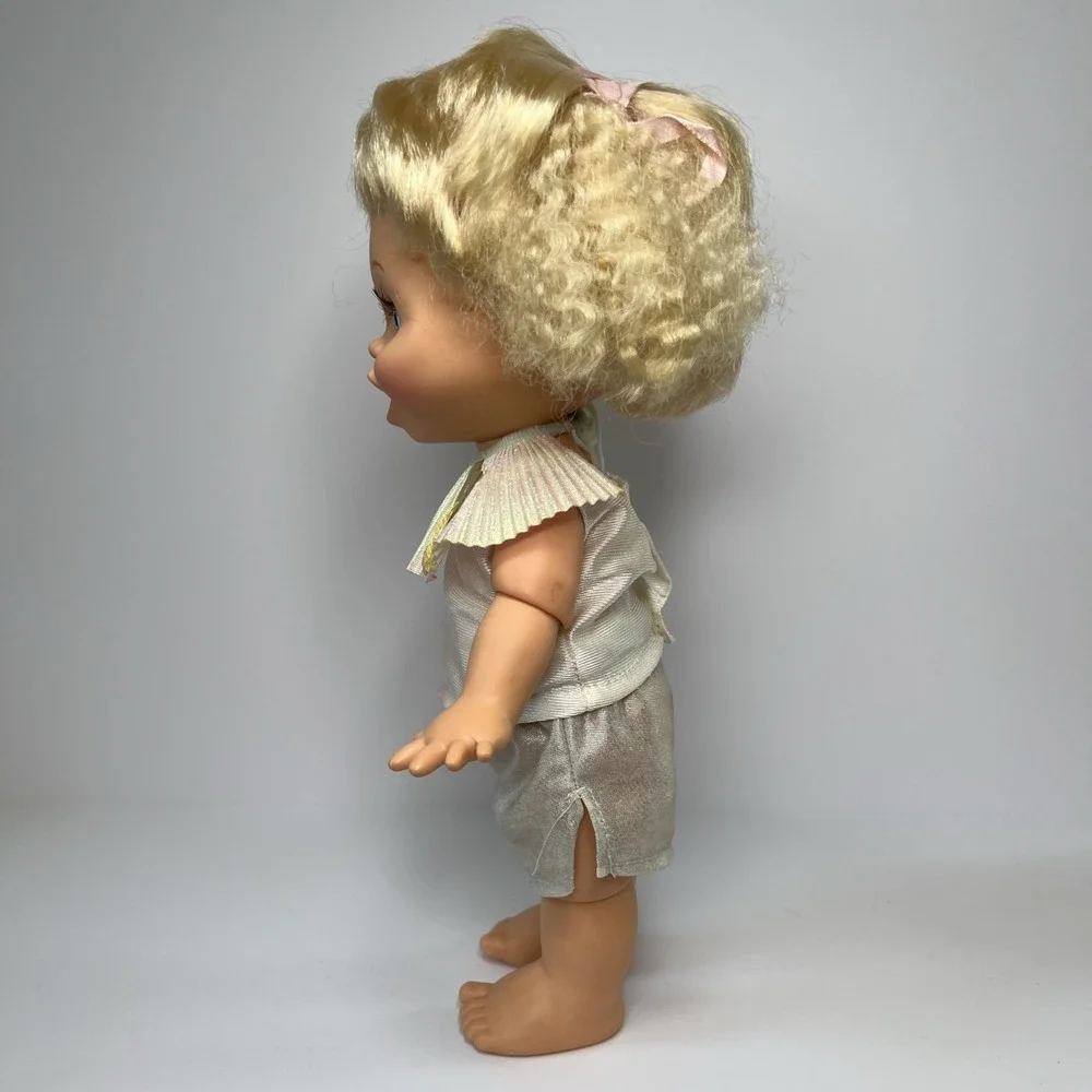 Vintage 1990 Galoob Baby Face So Surprised Suzie #2 Blue Eyes Silver Outfit